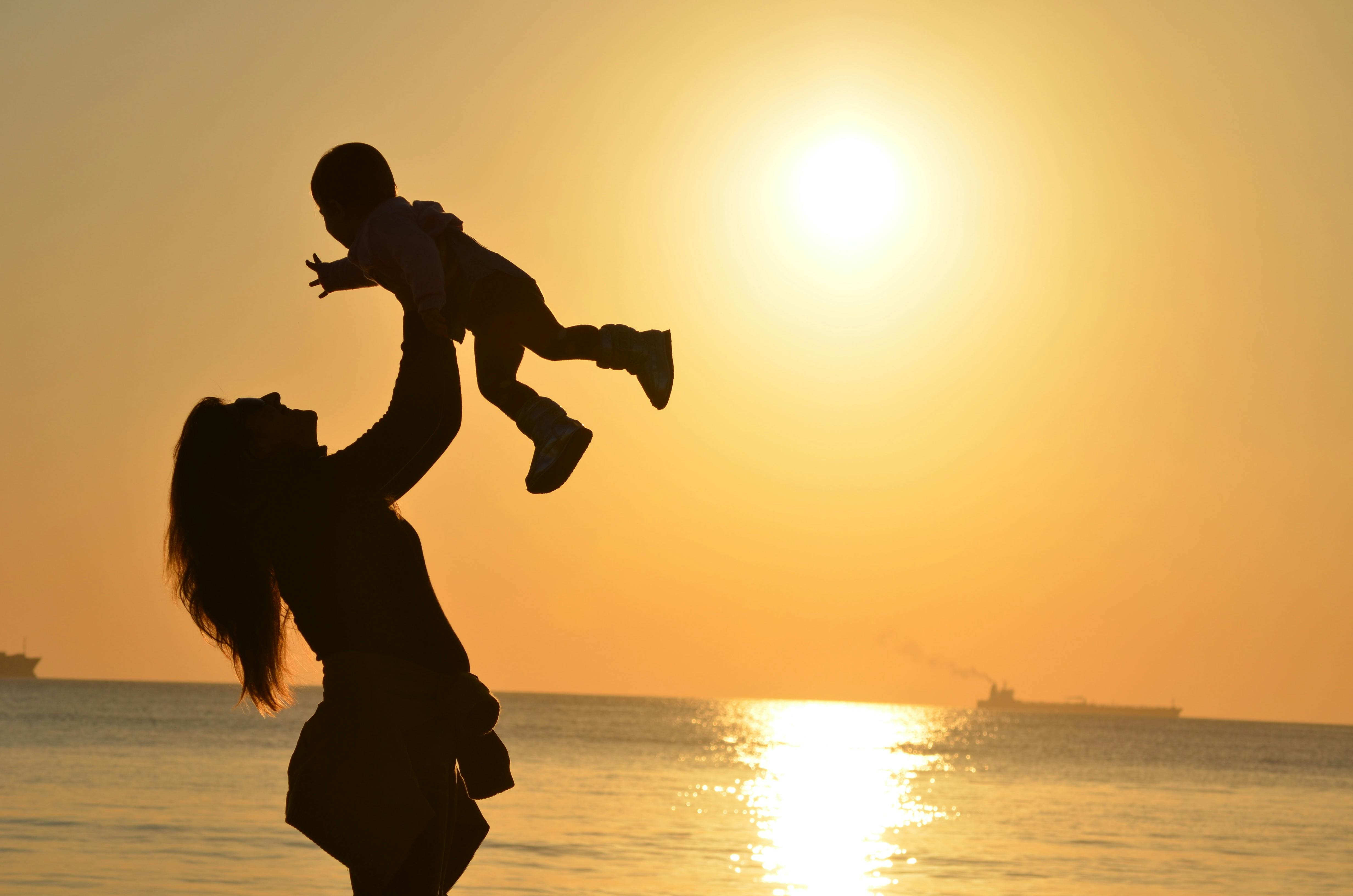  Real User Stories: How Postpartum Moms Rediscovered Themselves with Shapewear
